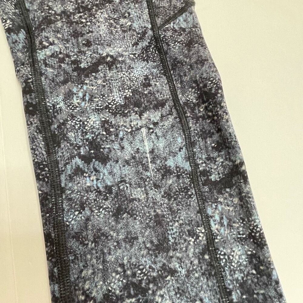 Lululemon 7/8 Tight Fairisle Multi Black Size 6 - Picture 8 of 11